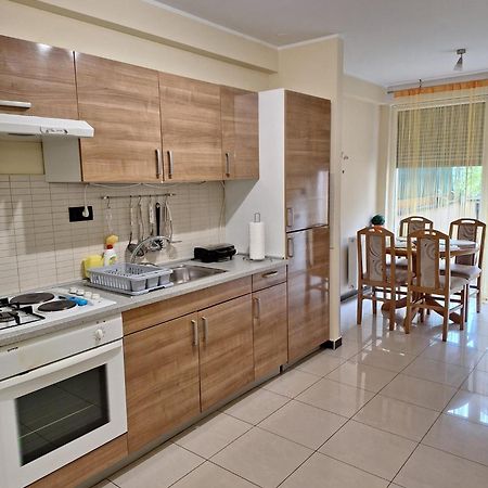 Appartamento Apartman Luka Pola Esterno foto